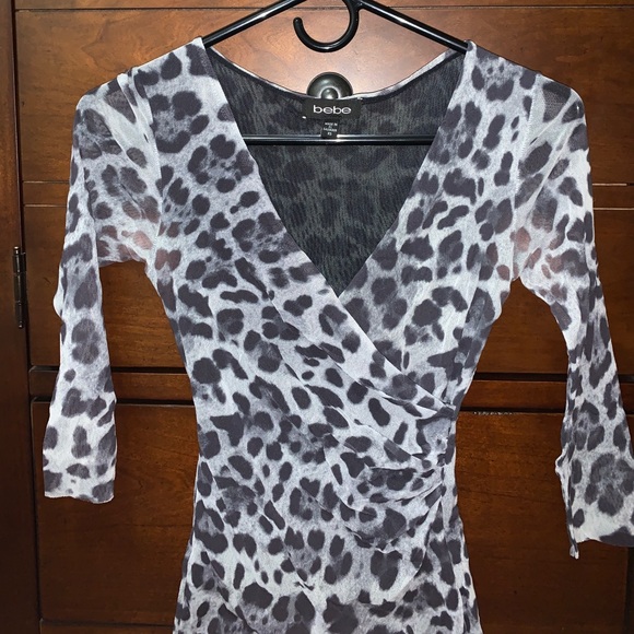 Bebe Leopard print 3/4 length shirt - Picture 2 of 9